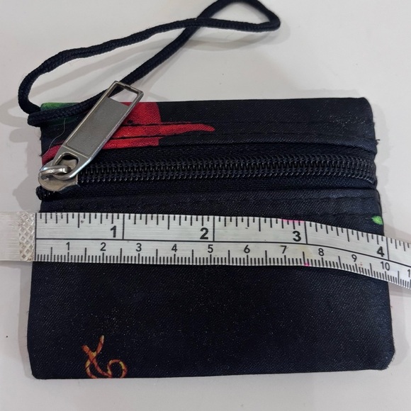 NWOT Black Purse Tote Handbag & Wallet Coin Purse With Red Chili Pepper Design - Picture 14 of 15